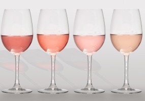 rose-wine-glasses